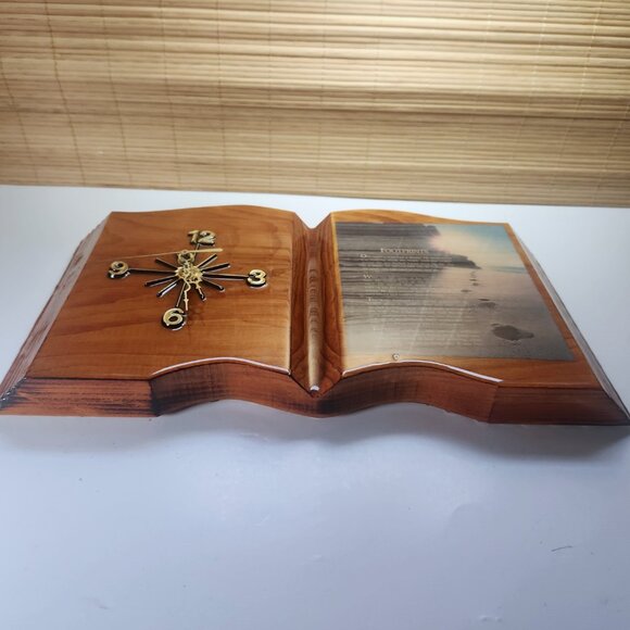 Vintage Religious Footprints in the Sand Wooden Clock Lacquered Table or Wall - Picture 6 of 8